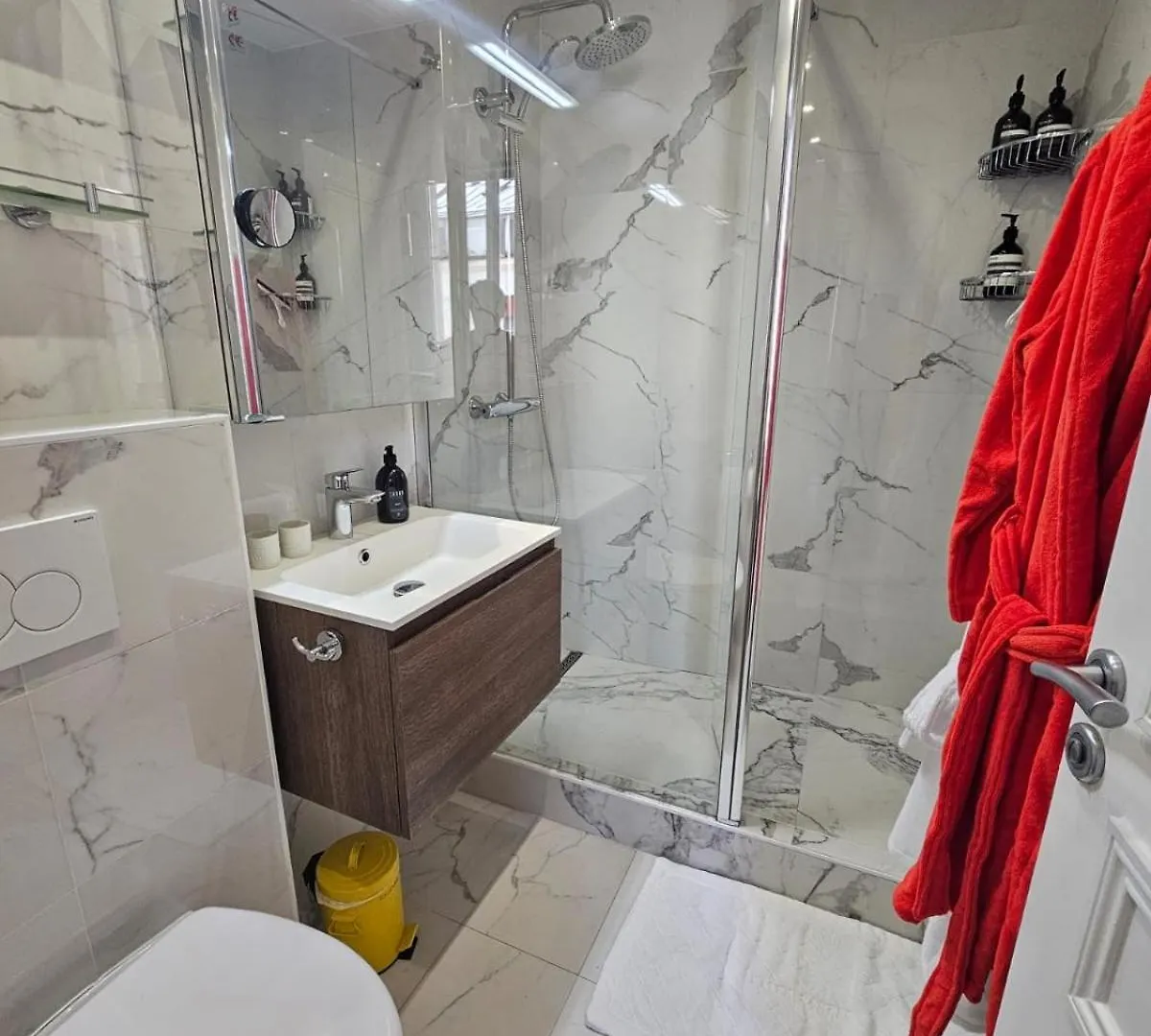 Rose Apartment Paris